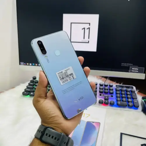 Vivo Y17 - 7400 টাকা