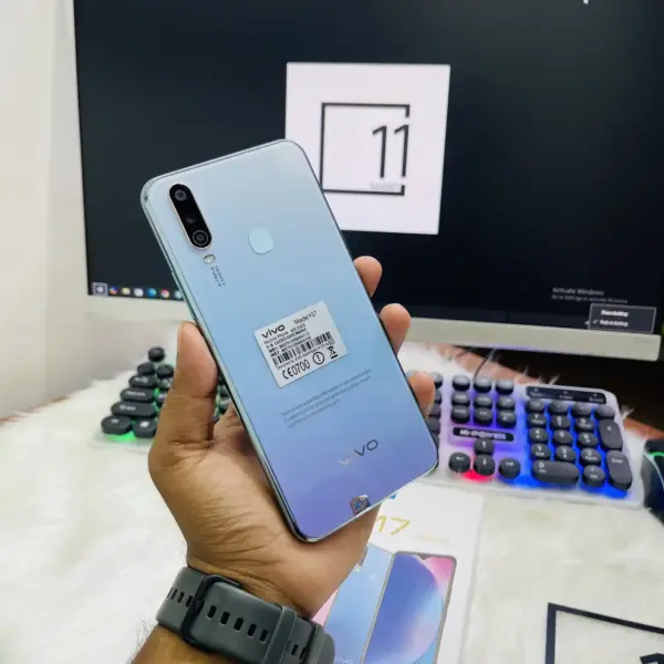 Vivo Y17 - 7400 টাকা